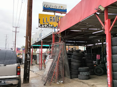 Llantera Y Car-wash El Saladito